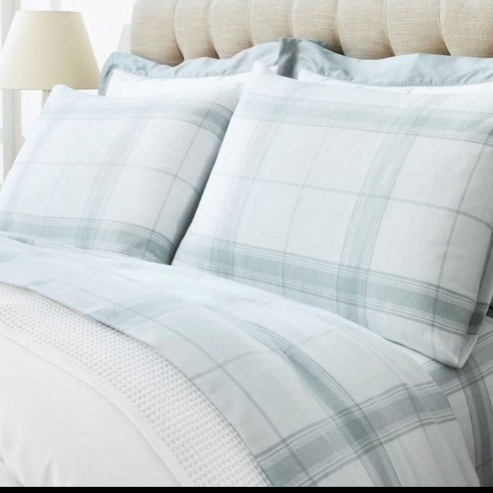 Boll & Branch Organic Flannel Top Sheet Size Queen NEW with 1 sham pillowcase